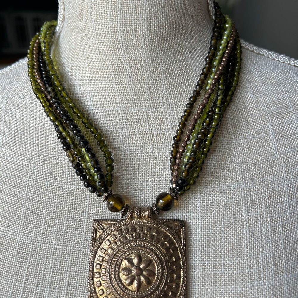 Elegant Gold and Green Beaded Necklace